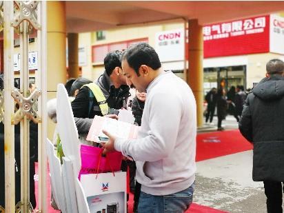 石家莊配電柜,河北配電柜,石家莊變頻柜,石家莊PLC控制柜 石家莊配電柜,河北配電柜,石家莊變頻柜,石家莊PLC控制柜
