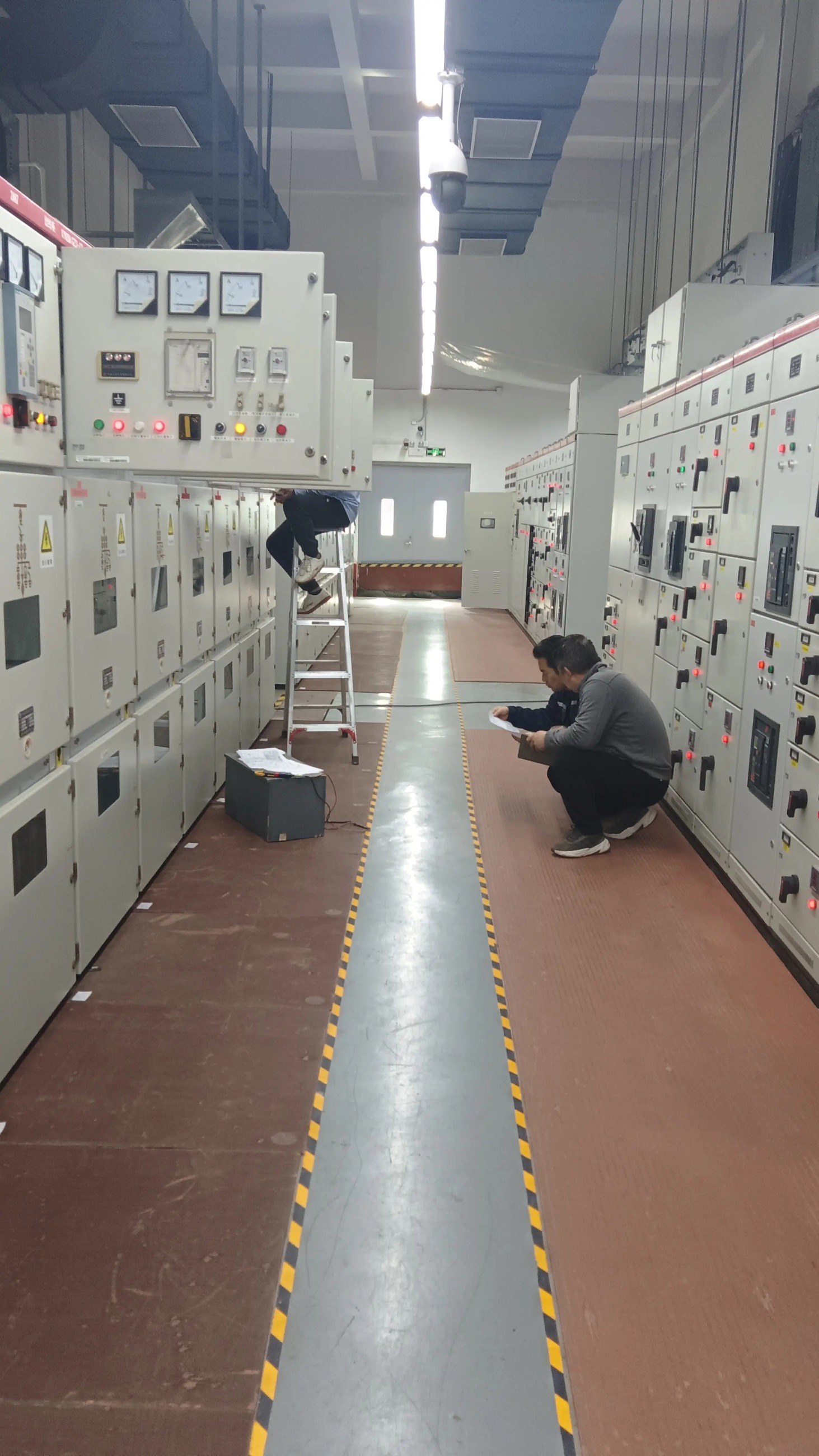 石家莊配電柜,河北配電柜,石家莊變頻柜,石家莊PLC控制柜 石家莊配電柜,河北配電柜,石家莊變頻柜,石家莊PLC控制柜